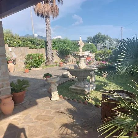La Di Annette